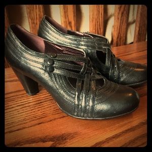 Indigo black leather boots